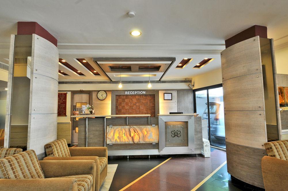 Hotel The Westend Αχμπανταμπάντ Εξωτερικό φωτογραφία