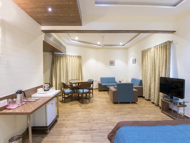 Hotel The Westend Αχμπανταμπάντ Εξωτερικό φωτογραφία