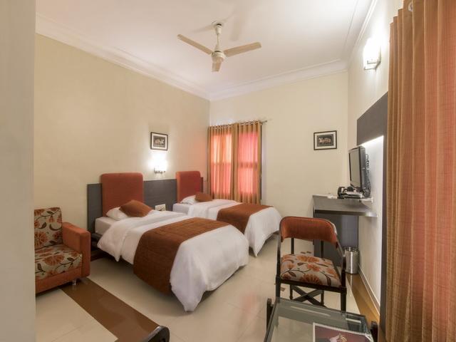 Hotel The Westend Αχμπανταμπάντ Εξωτερικό φωτογραφία