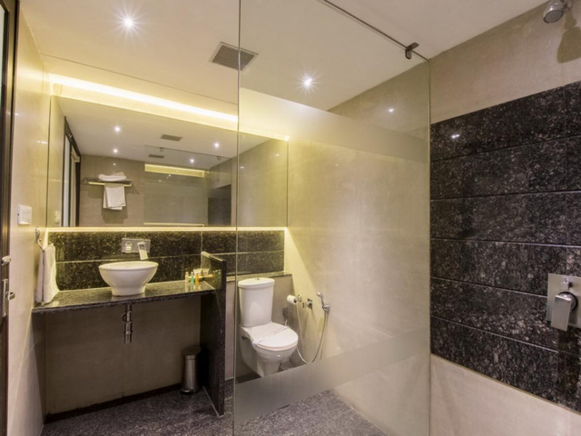 Hotel The Westend Αχμπανταμπάντ Εξωτερικό φωτογραφία