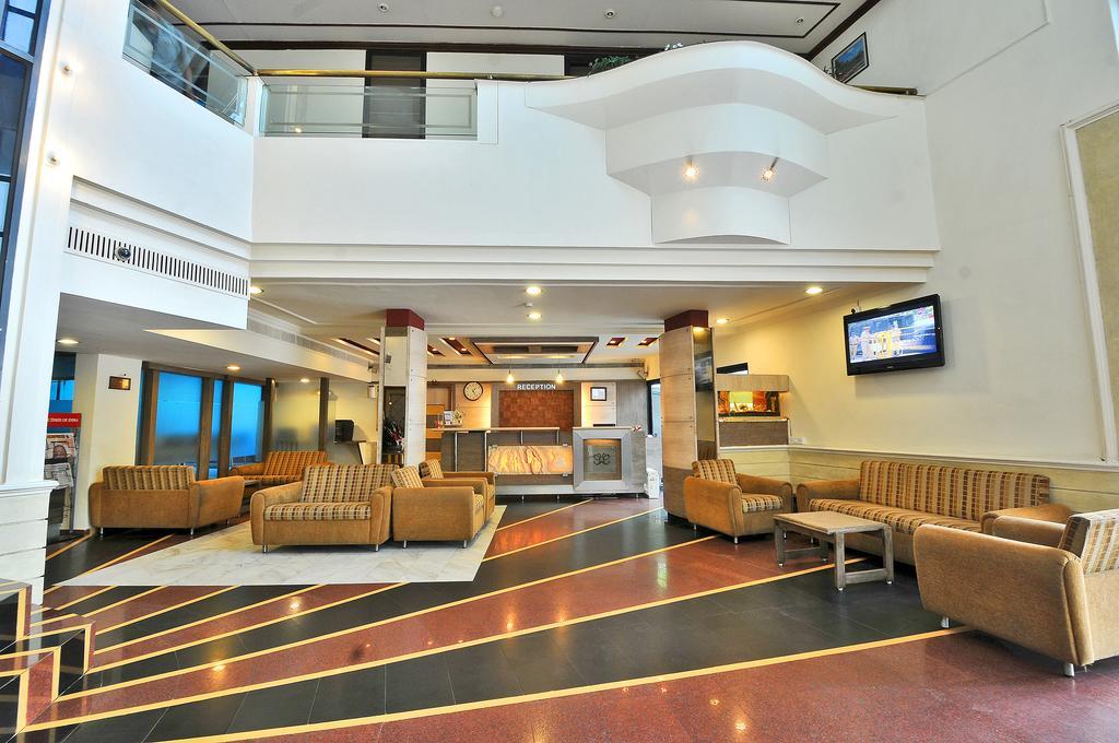 Hotel The Westend Αχμπανταμπάντ Εξωτερικό φωτογραφία